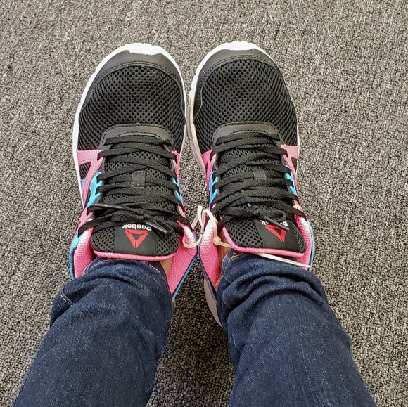 Women Reebox shoes size 7 - Picture 6 of 8